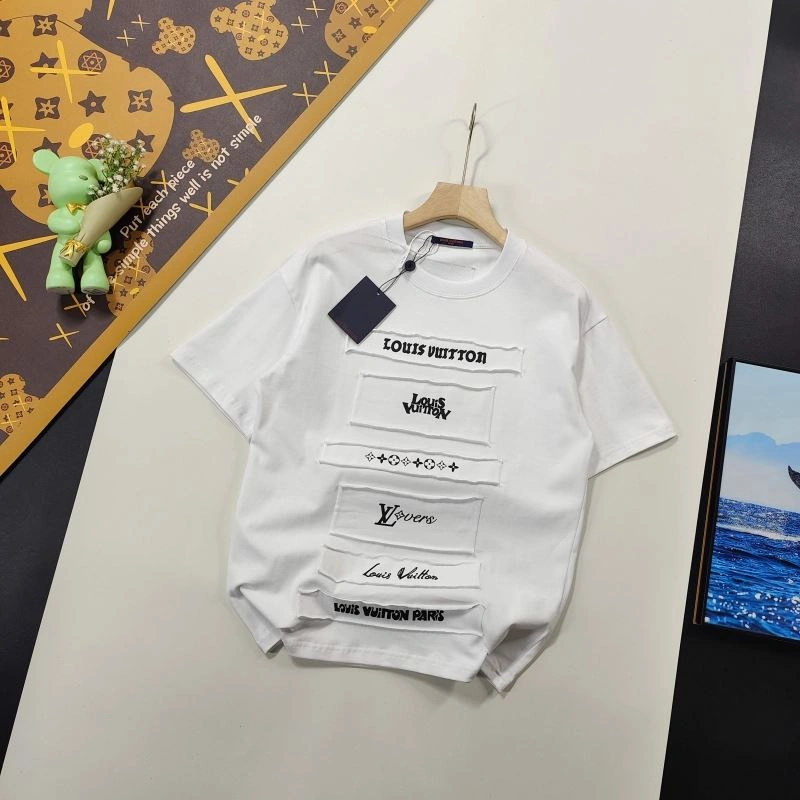 Louis Vuitton T-Shirts FashionForward 137142