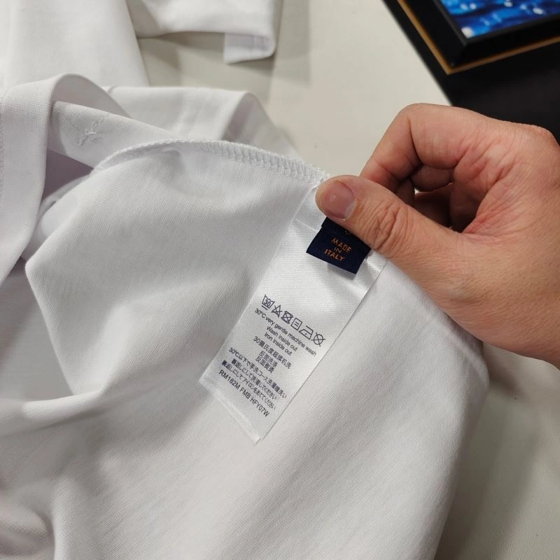 Louis Vuitton T-Shirts FashionForward 137142
