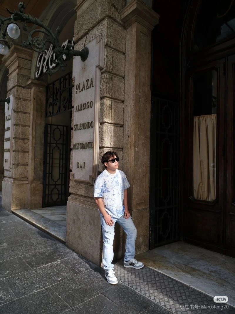 Original Louis Vuitton T-Shirts 137143