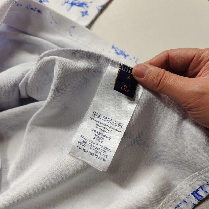 Original Louis Vuitton T-Shirts 137143