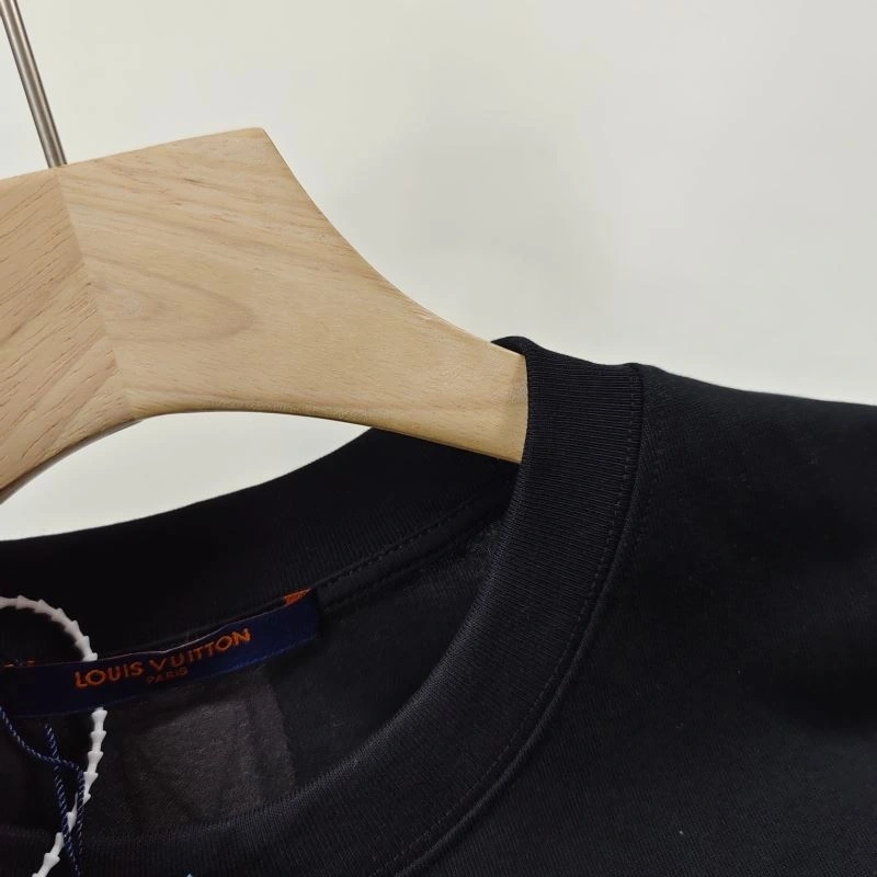 Louis Vuitton T-Shirts ZipUp 137136