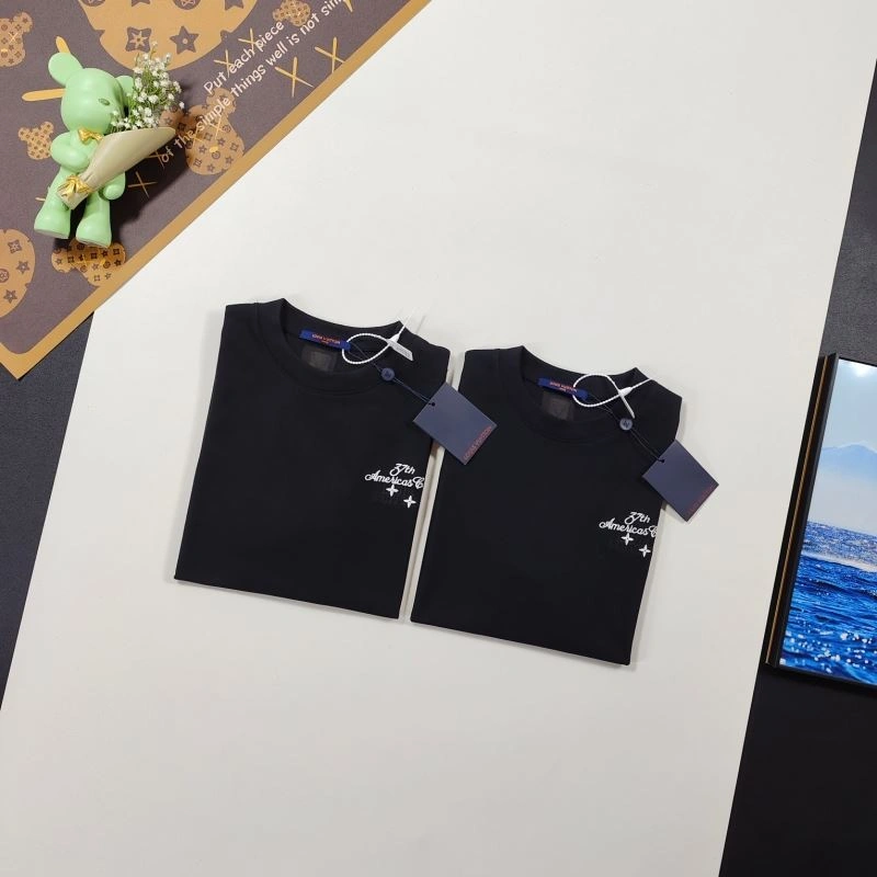 Louis Vuitton T-Shirts ZipUp 137136