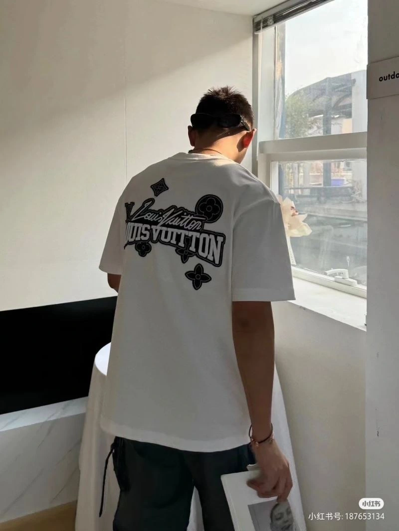 Louis Vuitton T-Shirts RelaxedFit 137138