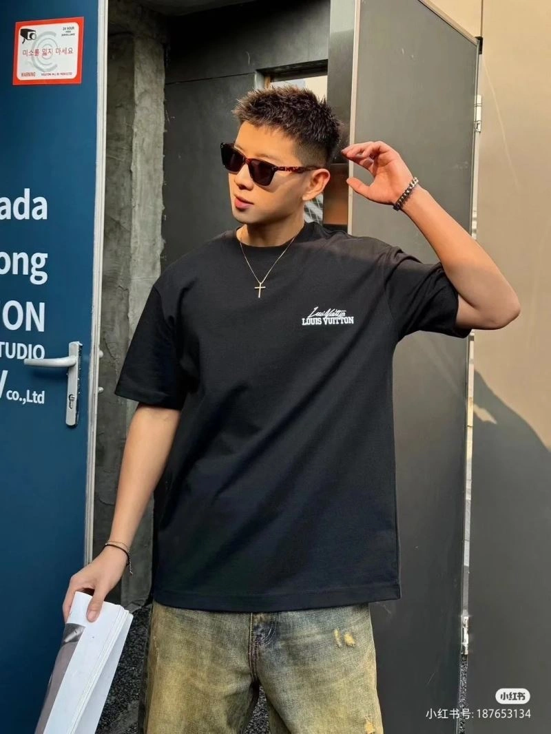 Louis Vuitton T-Shirts RelaxedFit 137138