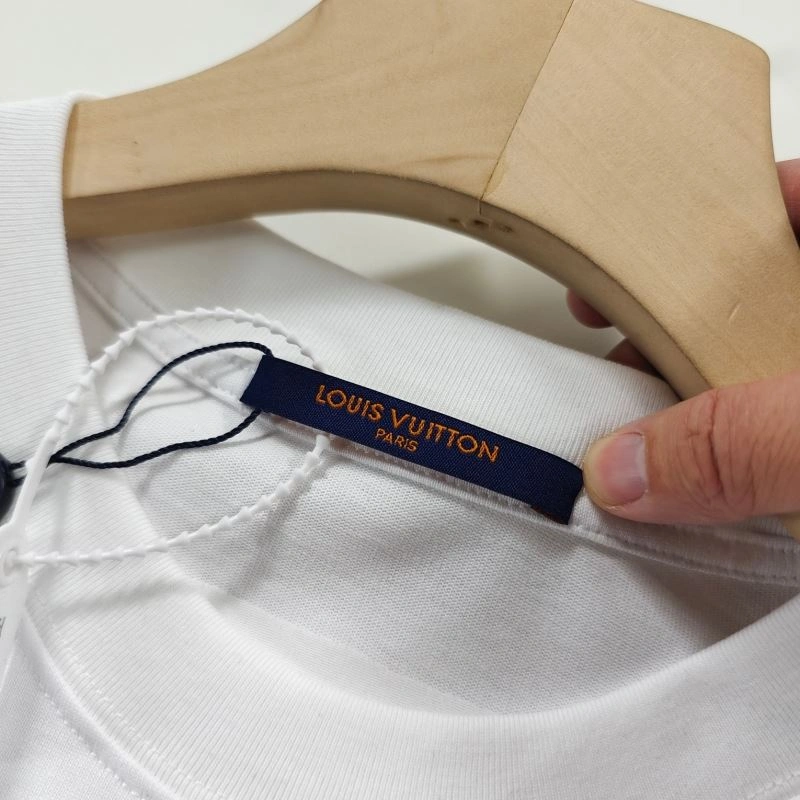 Louis Vuitton T-Shirts RelaxedFit 137138