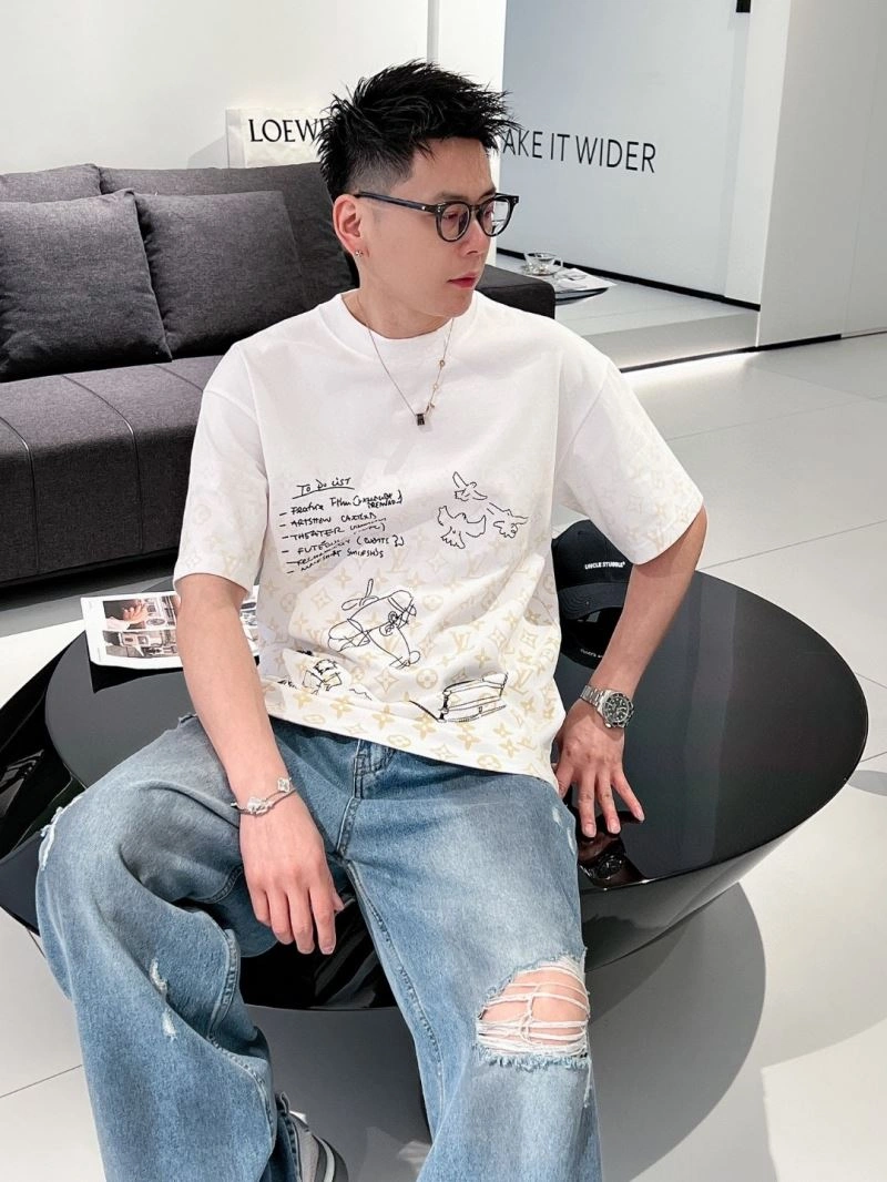Louis Vuitton T-Shirts ModernLook 137139