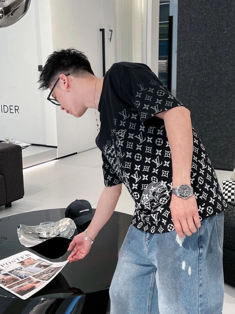 Louis Vuitton T-Shirts ModernLook 137139