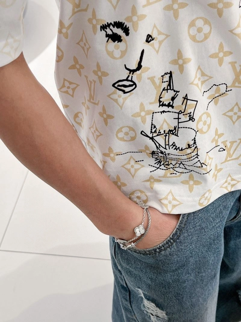 Louis Vuitton T-Shirts ModernLook 137139