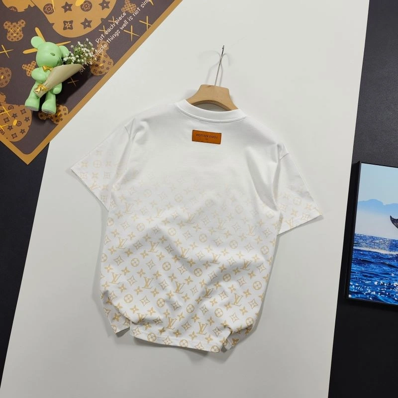 Louis Vuitton T-Shirts ModernLook 137139