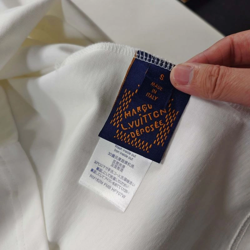 Louis Vuitton T-Shirts Affordable 137137