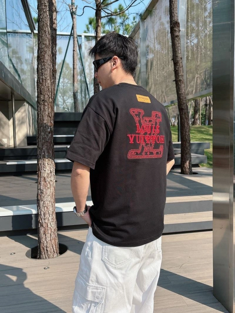 Louis Vuitton T-Shirts Affordable 137137