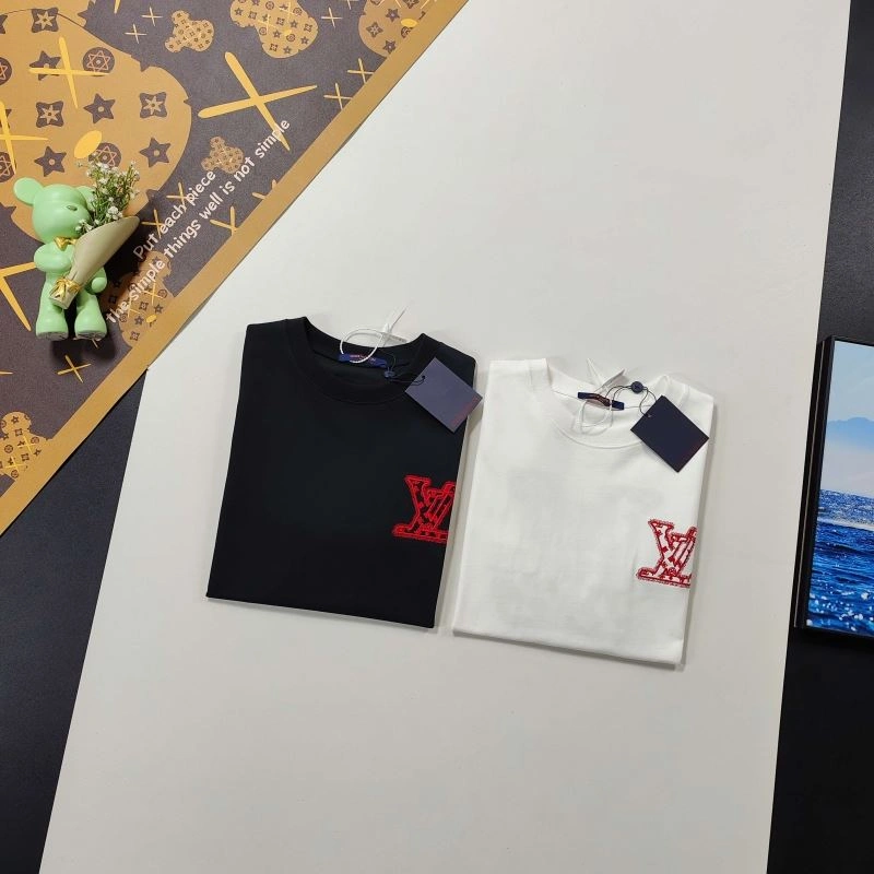 Louis Vuitton T-Shirts Affordable 137137