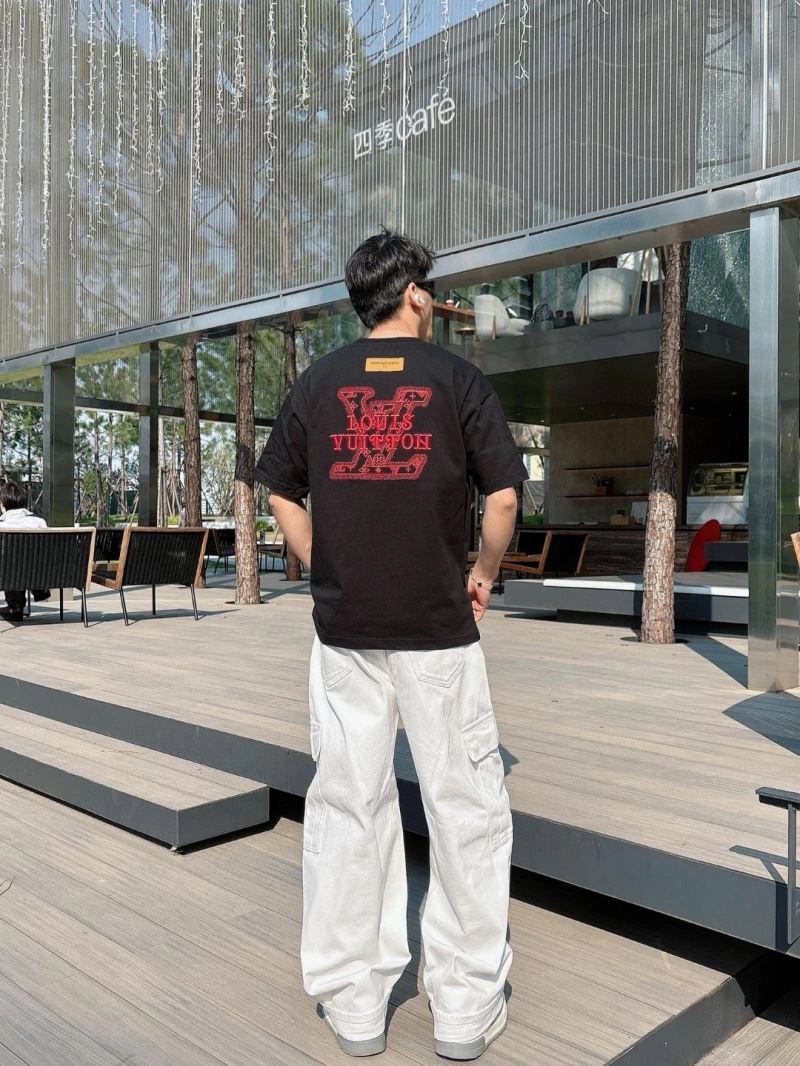 Louis Vuitton T-Shirts Affordable 137137