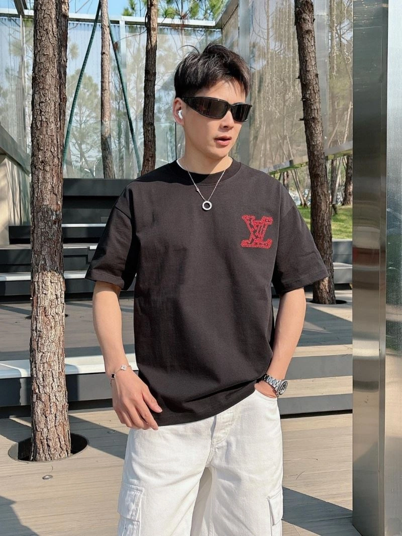 Louis Vuitton T-Shirts Affordable 137137