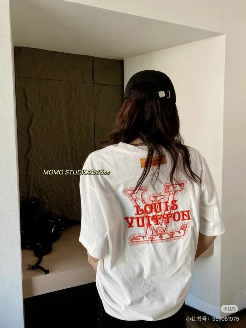 Louis Vuitton T-Shirts Affordable 137137