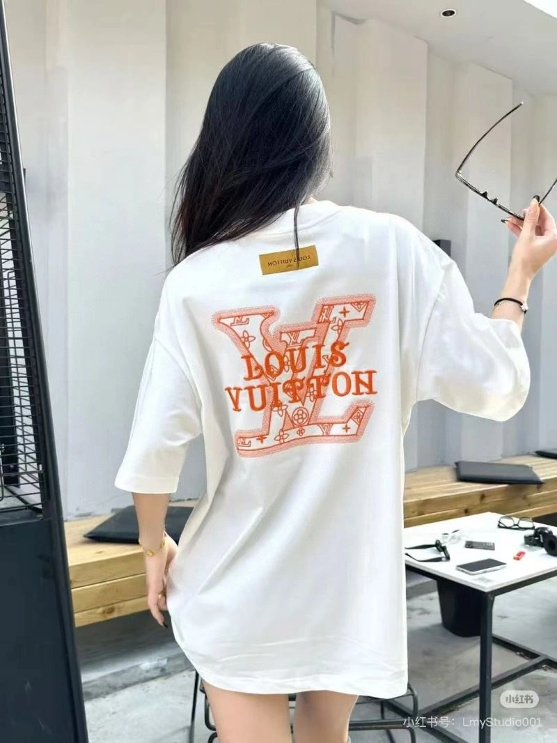 Louis Vuitton T-Shirts Affordable 137137