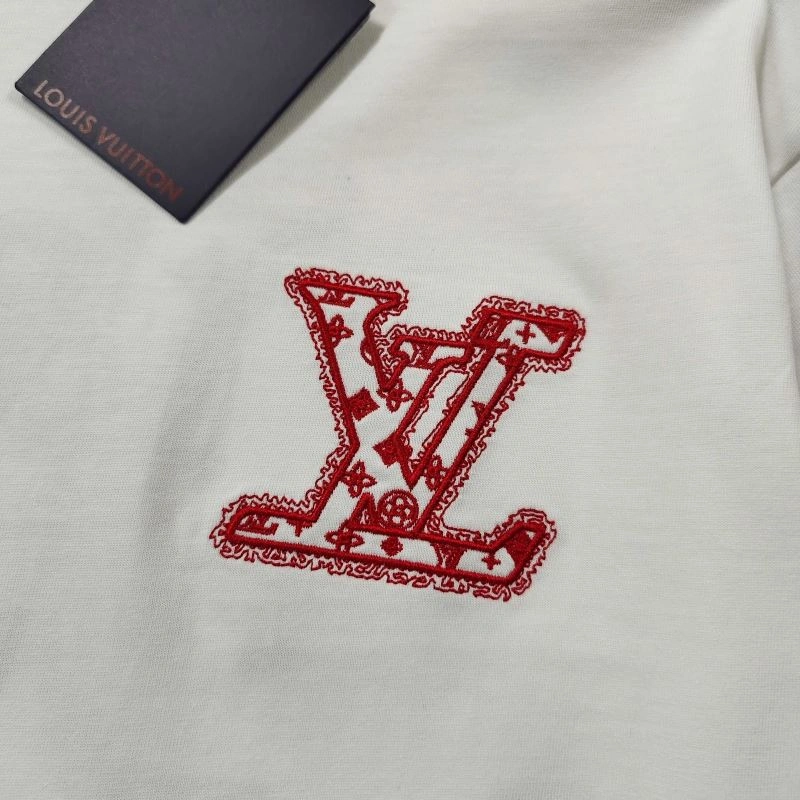 Louis Vuitton T-Shirts Affordable 137137