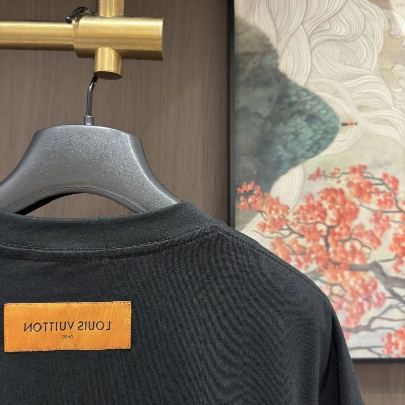 Reliable Louis Vuitton T-Shirts 137118