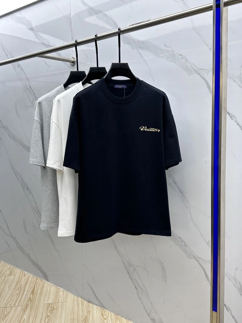 Louis Vuitton T-Shirts MoistureWicking 137132
