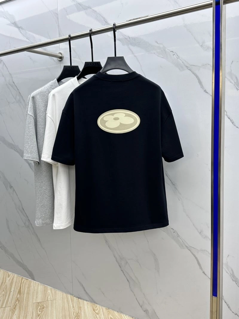 Louis Vuitton T-Shirts MoistureWicking 137132