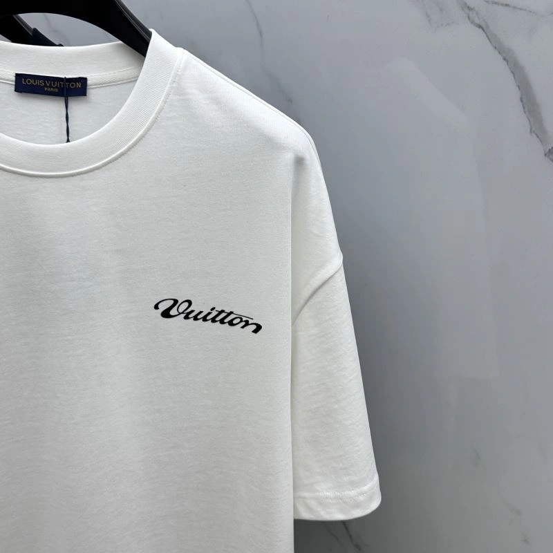 Neat Louis Vuitton T-Shirts 137119