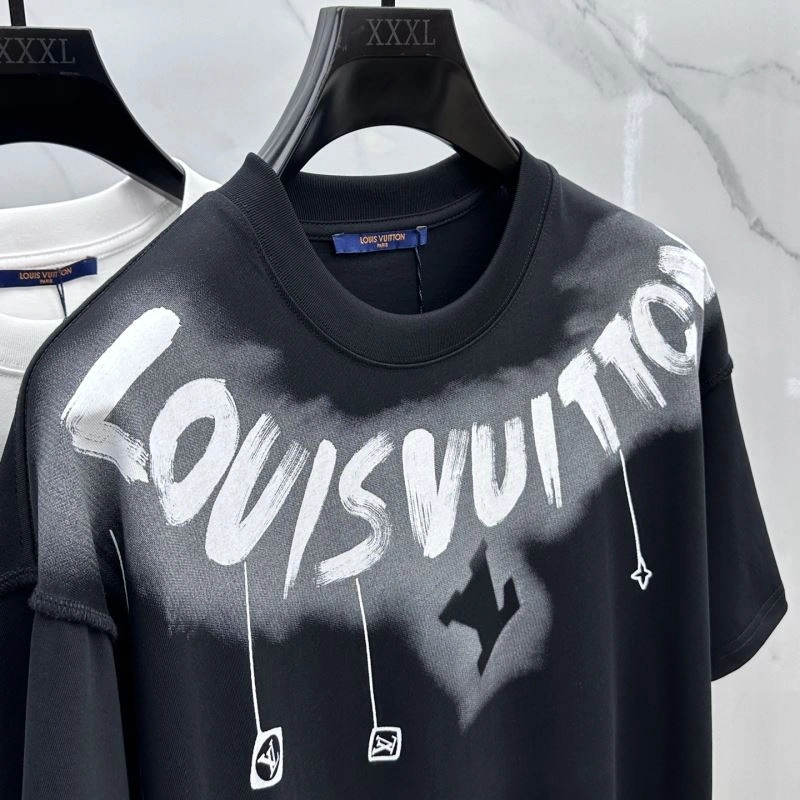 Sophisticated Louis Vuitton T-Shirts 137124