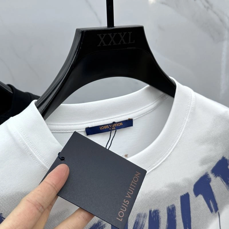 Louis Vuitton T-Shirts Practical 137110