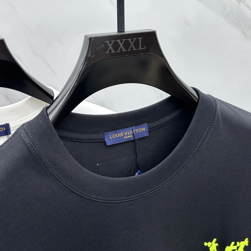 Bright Louis Vuitton T-Shirts 137128