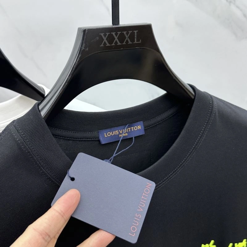 Bright Louis Vuitton T-Shirts 137128