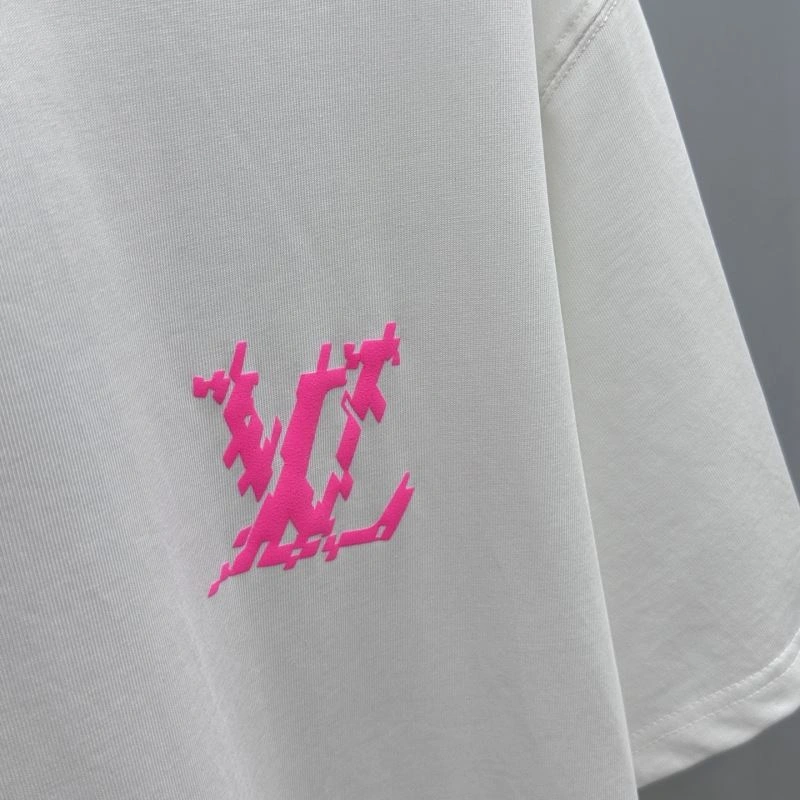 Stretchable Louis Vuitton T-Shirts 137133