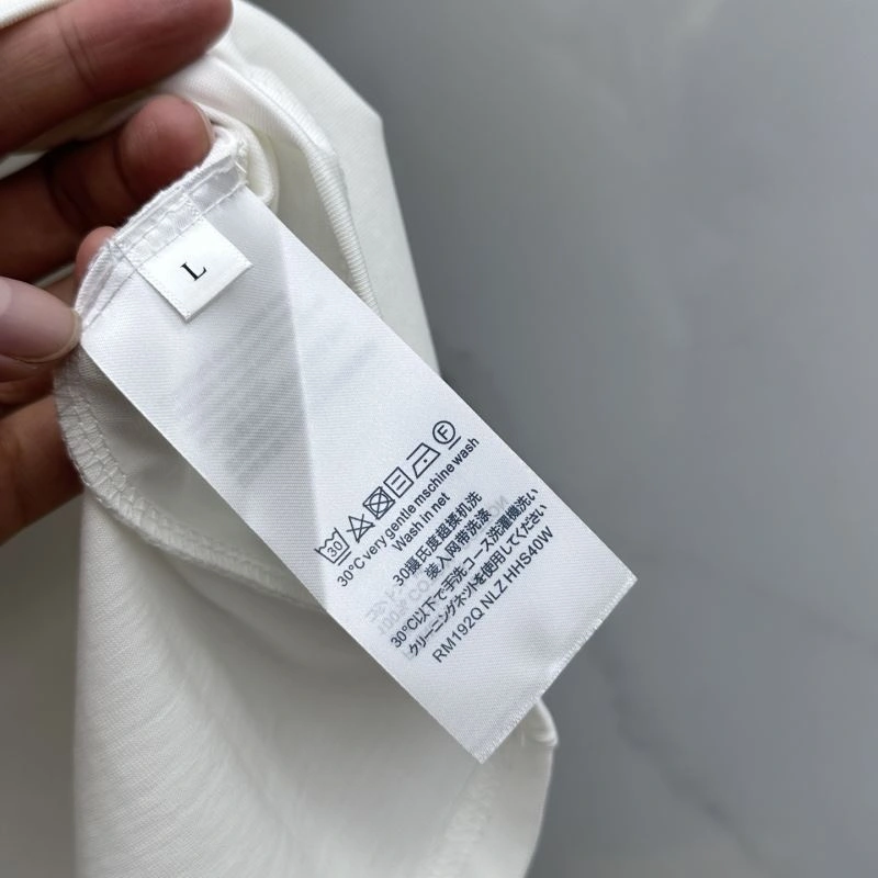 Stretchable Louis Vuitton T-Shirts 137133