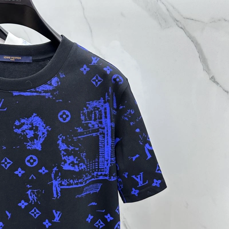 Breathable Louis Vuitton T-Shirts 137129