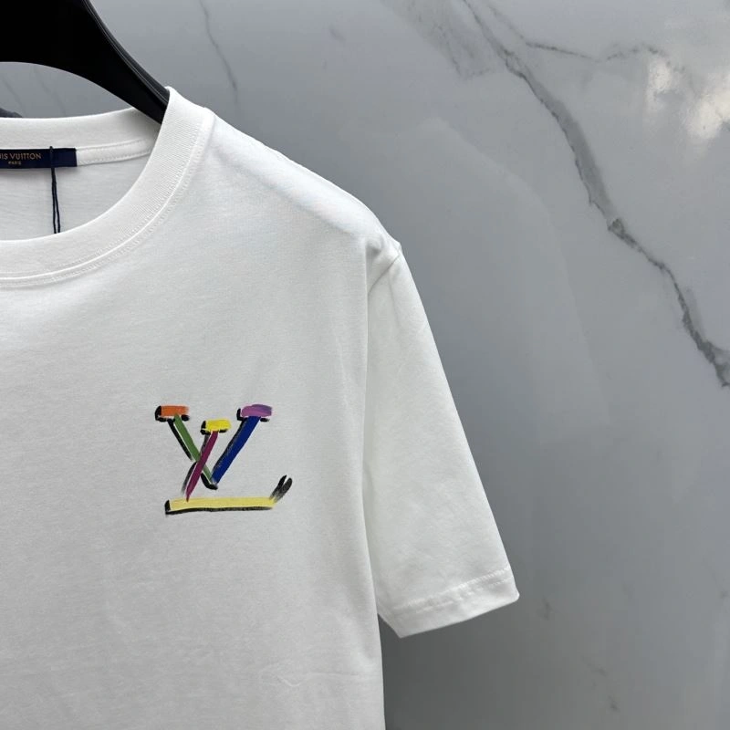 Timeless Louis Vuitton T-Shirts 137125