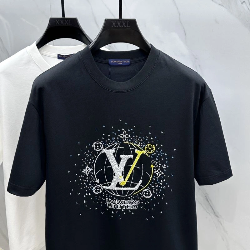 Louis Vuitton T-Shirts Bold 137122