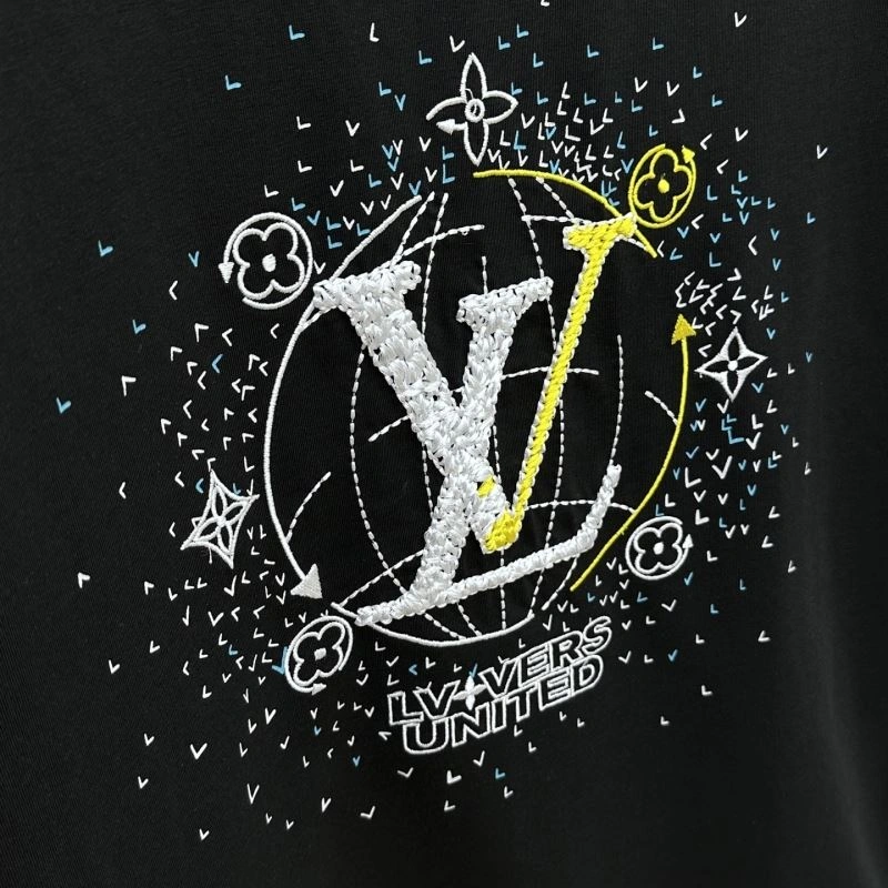 Louis Vuitton T-Shirts Bold 137122