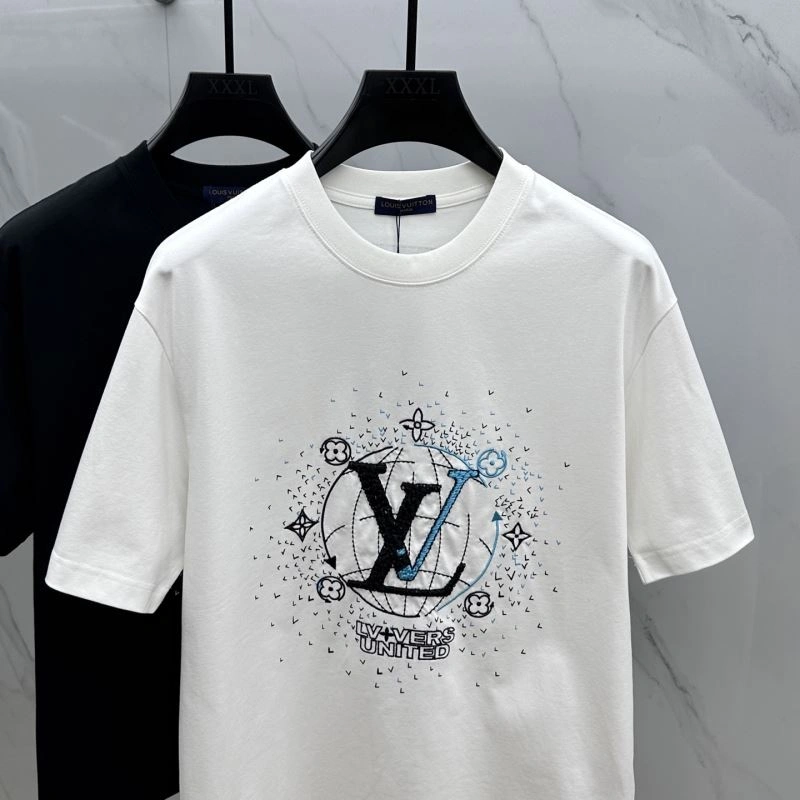 Louis Vuitton T-Shirts HighPerformance 137123