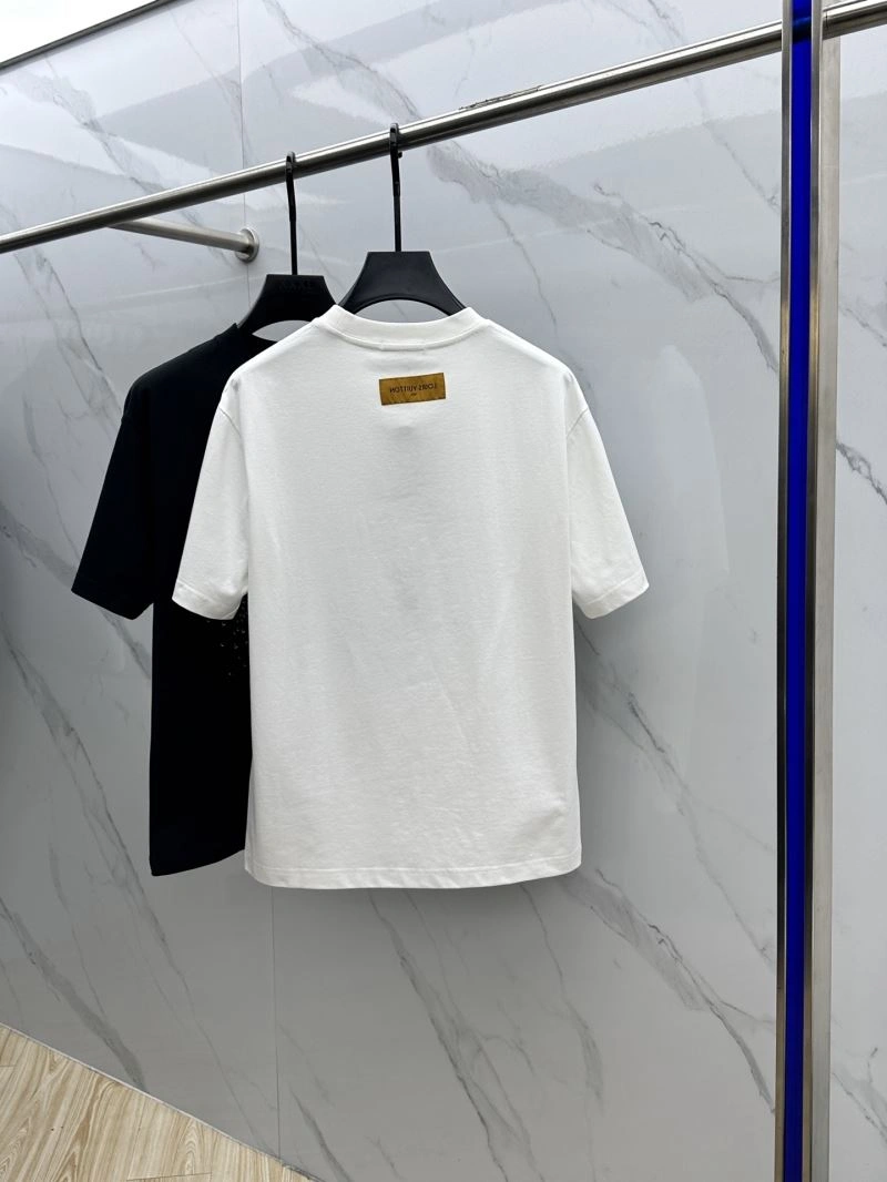 Louis Vuitton T-Shirts HighPerformance 137123