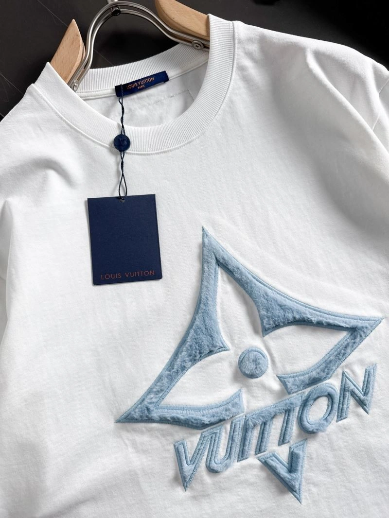 Supportive Louis Vuitton T-Shirts 137114