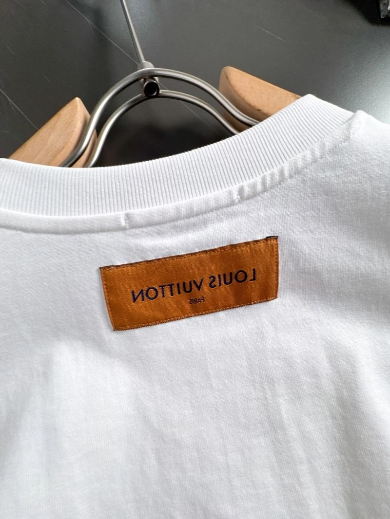 Supportive Louis Vuitton T-Shirts 137114
