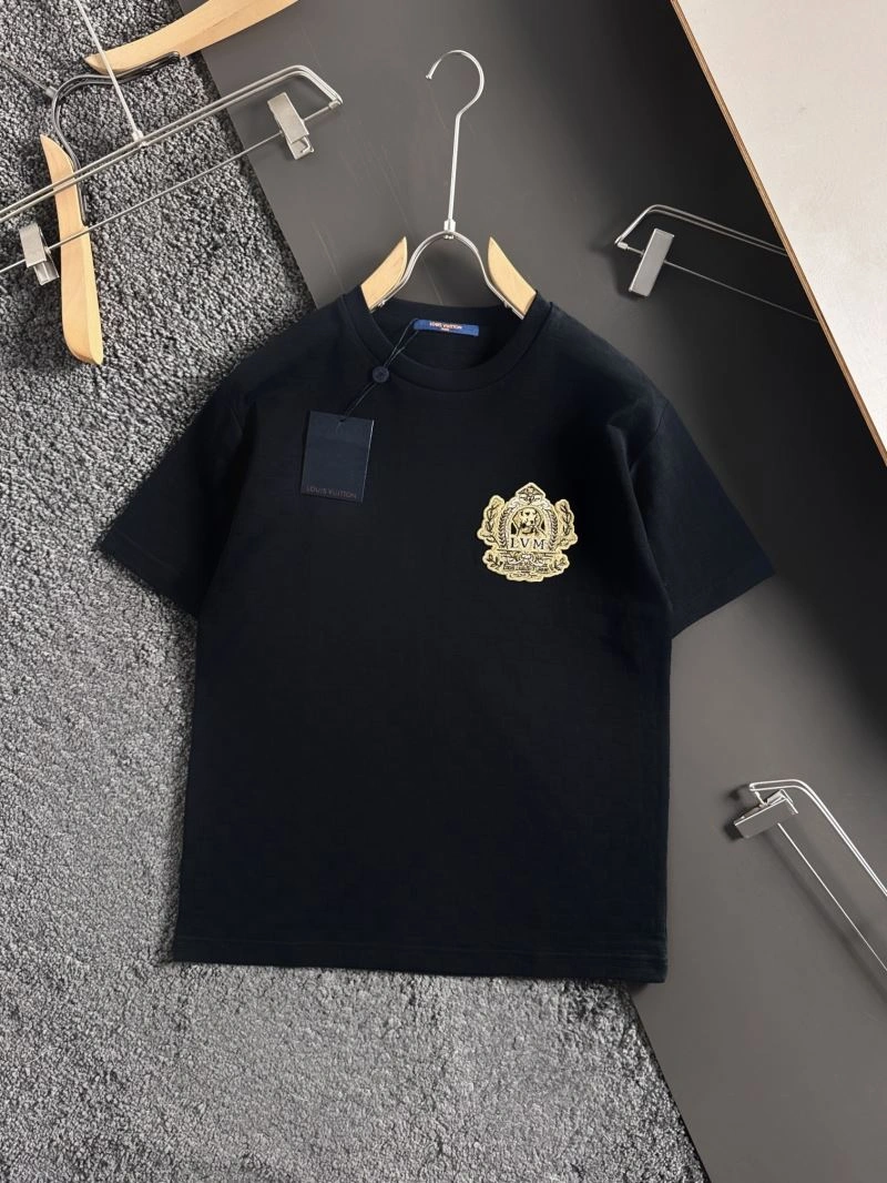 Stylish Louis Vuitton T-Shirts 137113