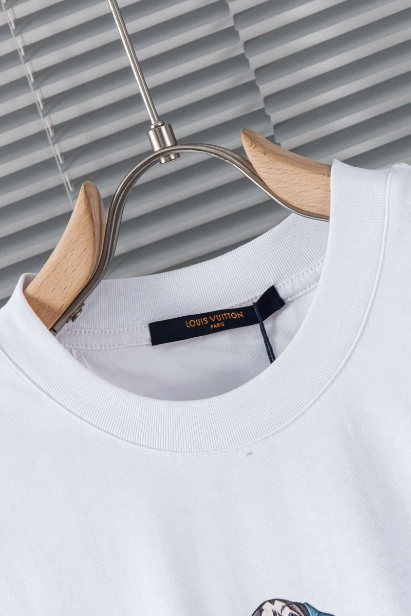 Louis Vuitton T-Shirts OdorResistant 137112