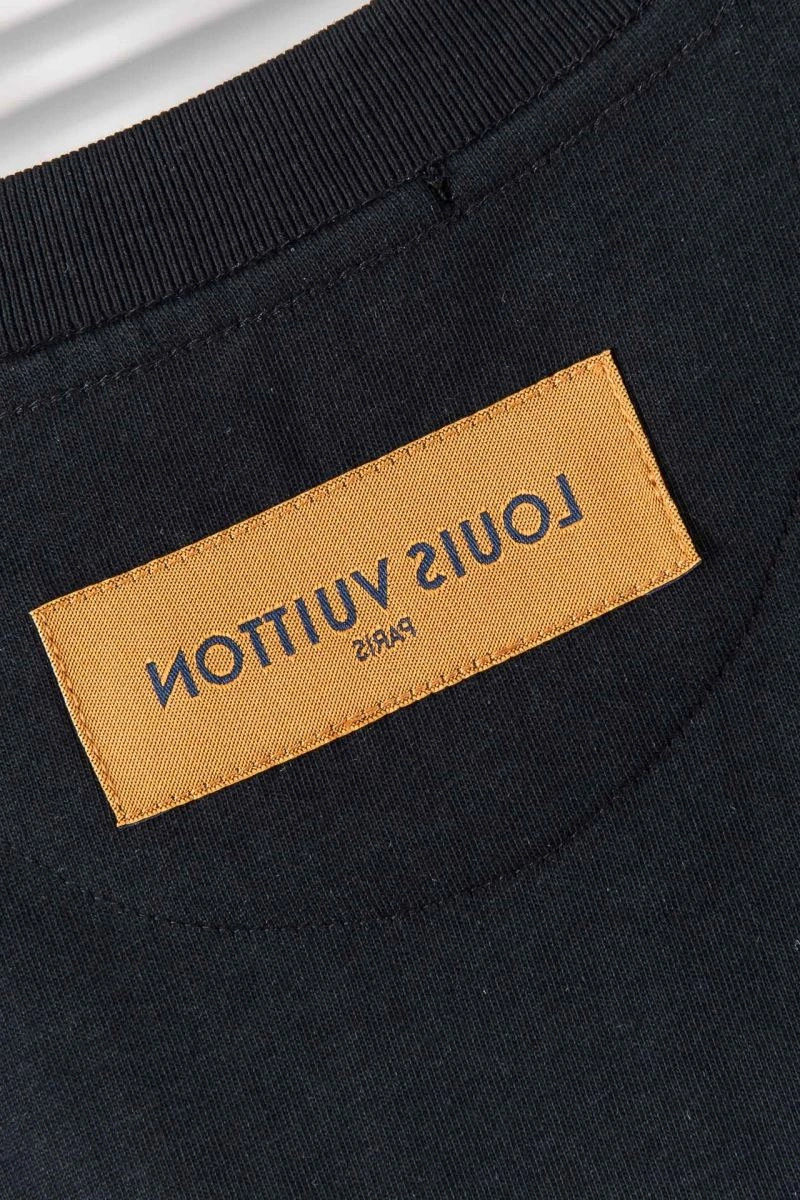 Louis Vuitton T-Shirts TechFriendly 137130