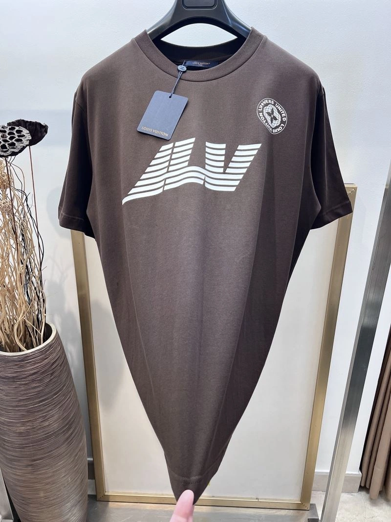 Louis Vuitton T-Shirts ModernLook 137107