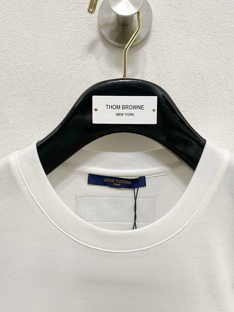 Louis Vuitton T-Shirts WeatherProof 137103