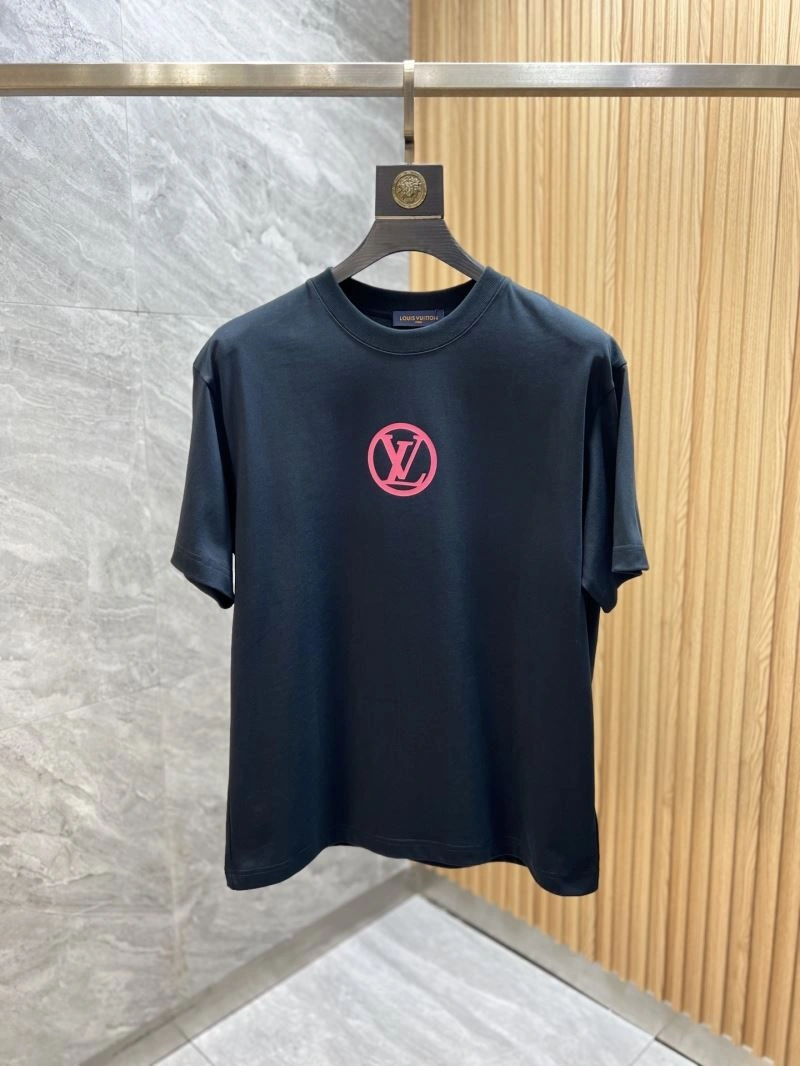 Louis Vuitton T-Shirts MultiPurpose 137134