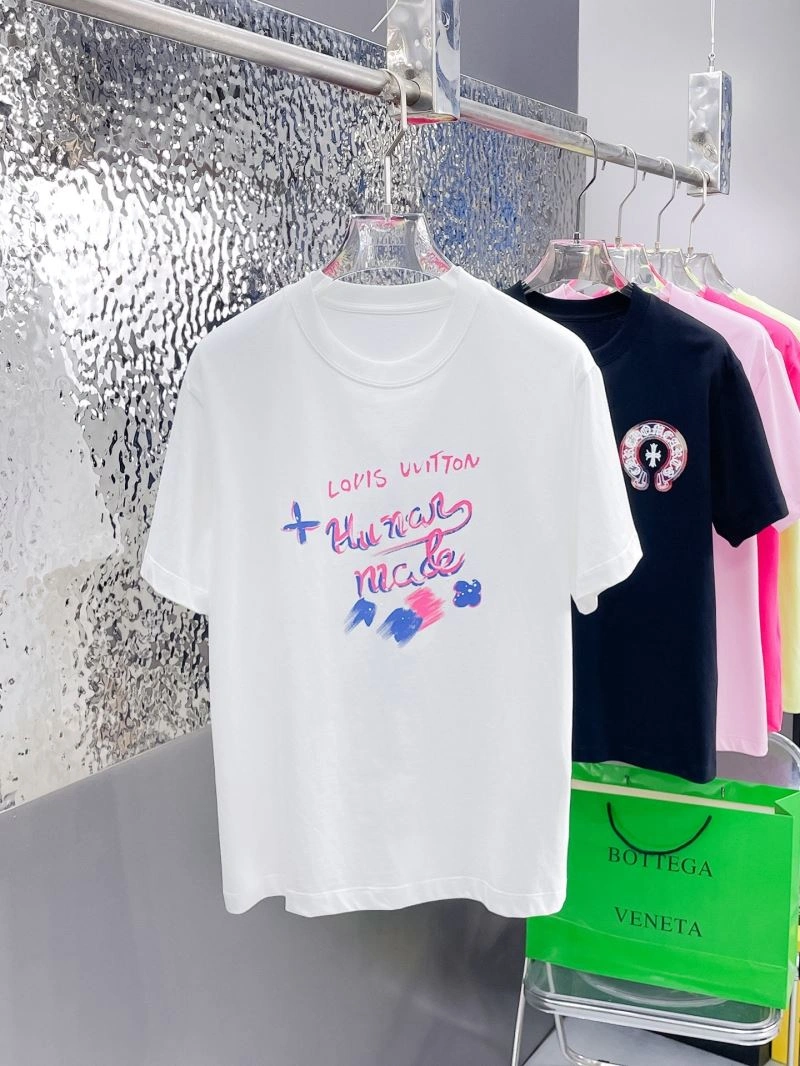 Louis Vuitton T-Shirts Resilient 137072