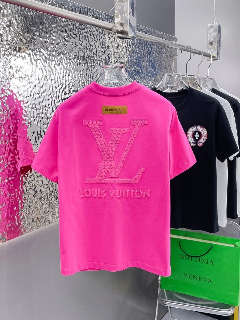 Classic Louis Vuitton T-Shirts 137093