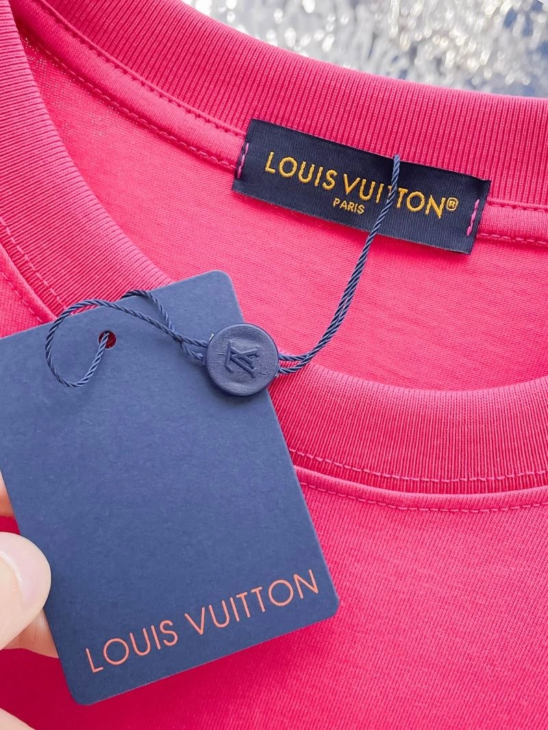 Louis Vuitton T-Shirts WrinkleFree 137083