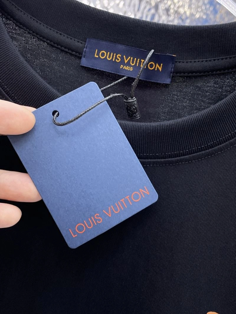Louis Vuitton T-Shirts Stylish 137081