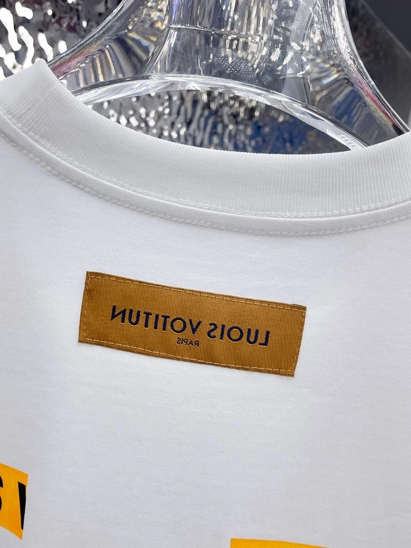 Snug Louis Vuitton T-Shirts 137084